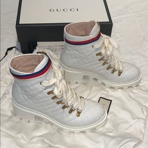 Gucci Trip Grosgrain Stripe Quilted Leathe…